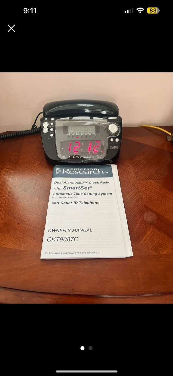 Emerson Dual Alarm Clock Radio with Caller ID Telephone thumbnail