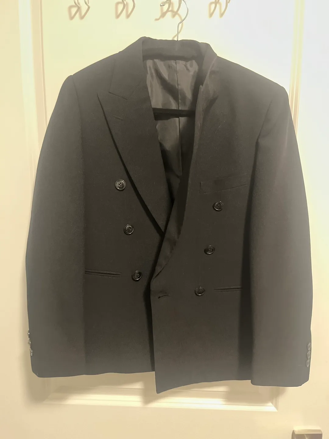 Women’s Black Double-Breasted Blazer thumbnail