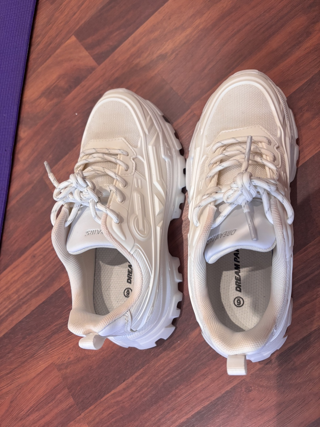 Dream Pairs Women's White Chunky Sneakers - Size 6 🏒 - photo 4