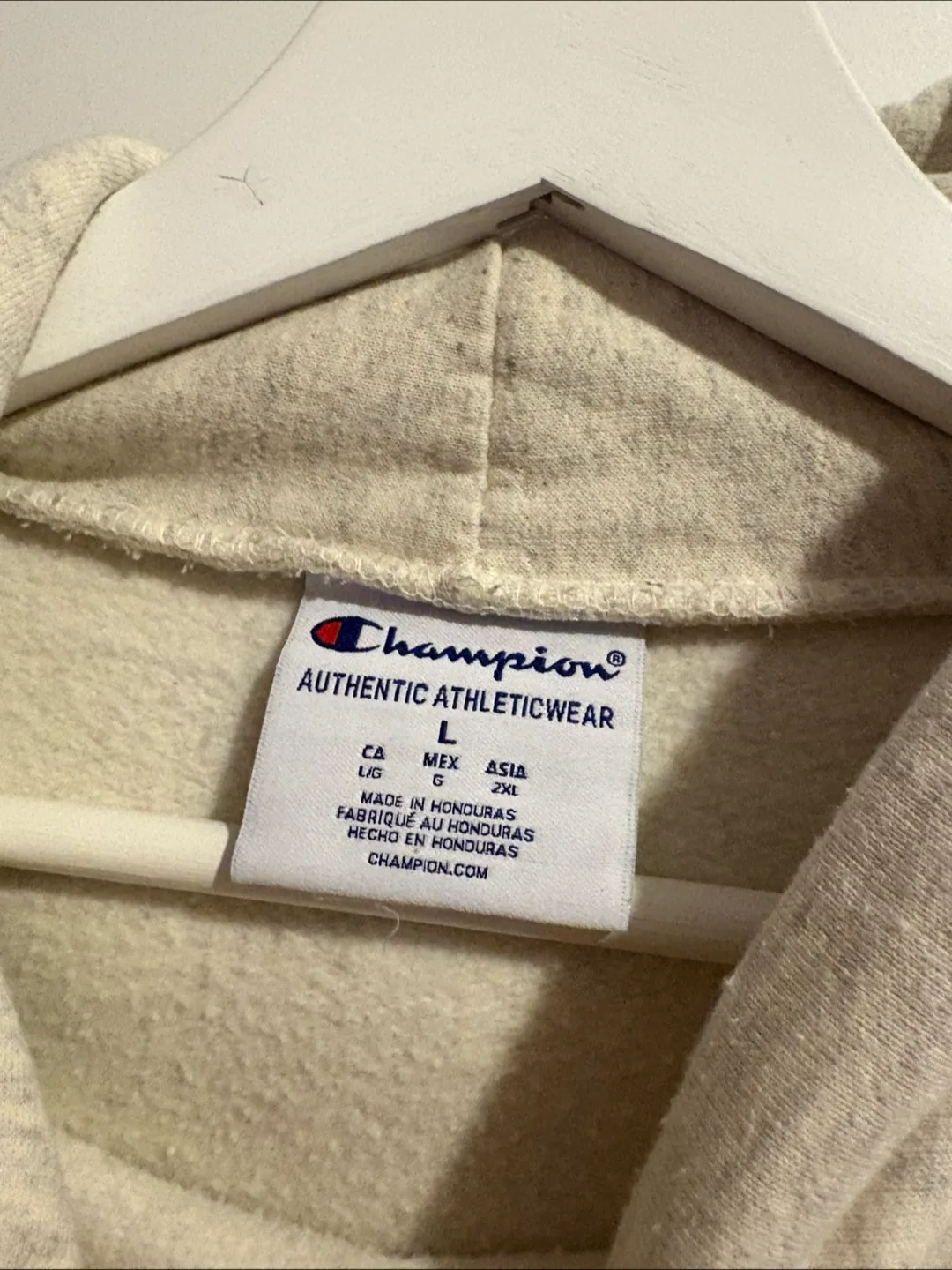 Champion UCLA Hoodie - Size Large image indicator(3)