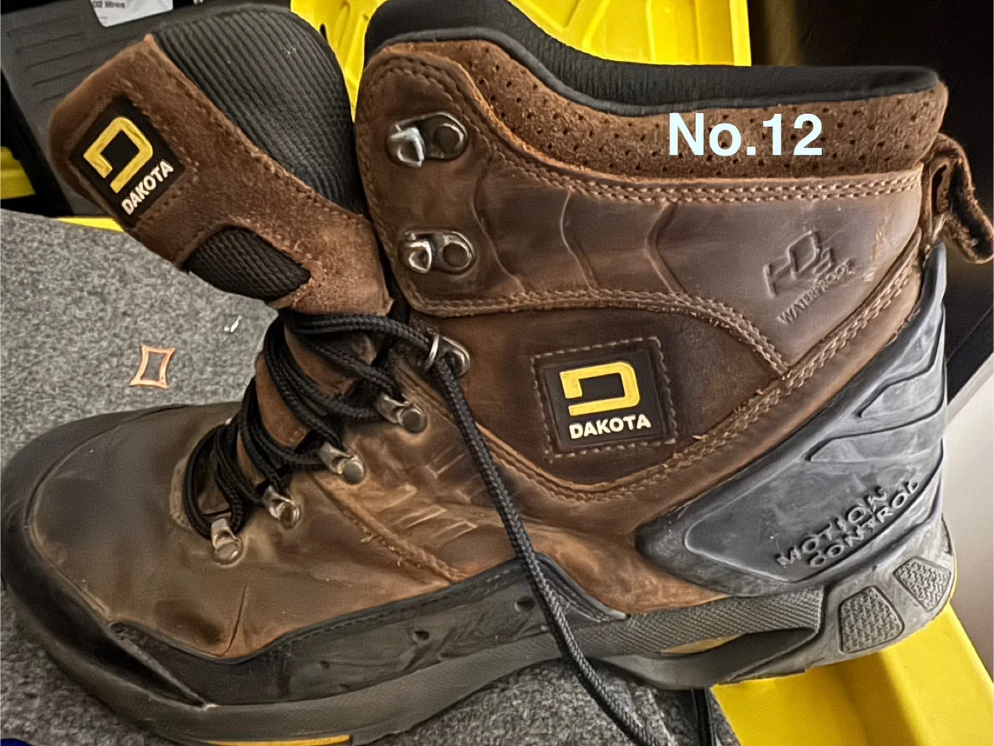 Dakota Men's Brown Leather Waterproof Hiking Boots - Size 12 thumbnail