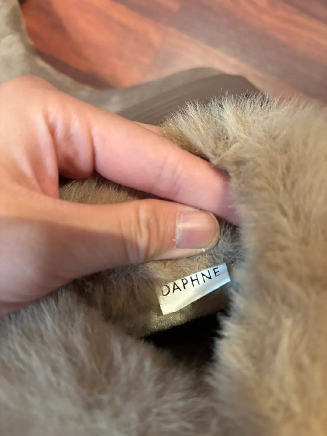 Cozy Winter Boots – Women’s Size 6 🏒 image indicator(6)