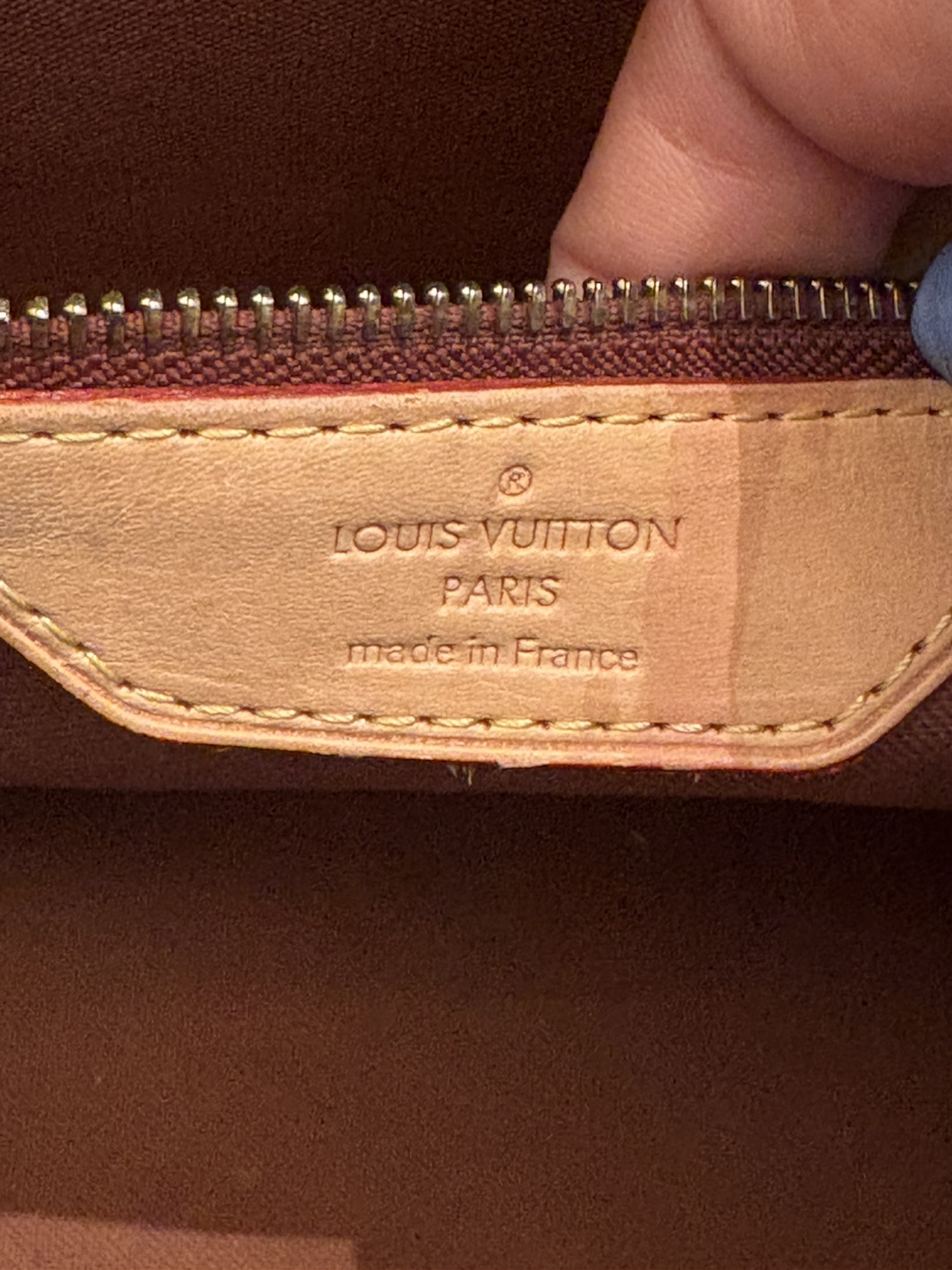 Authentic Louis Vuitton Monogram Canvas Shoulder Bag - photo 4