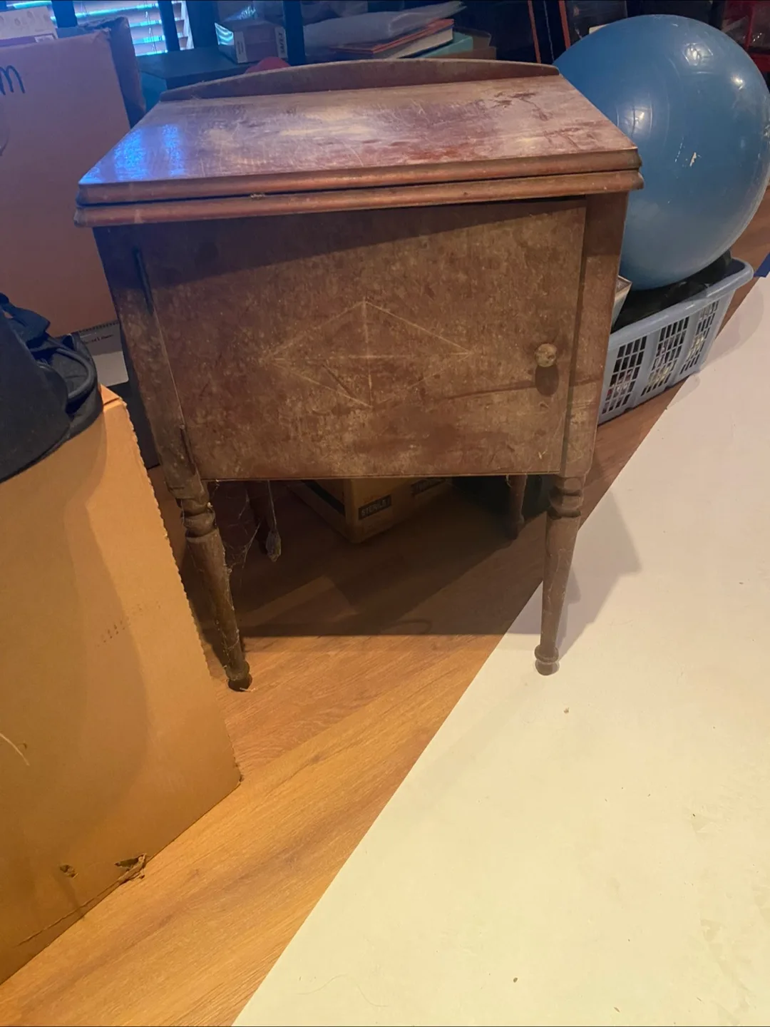 Antique Singer Sewing Machine Cabinet thumbnail