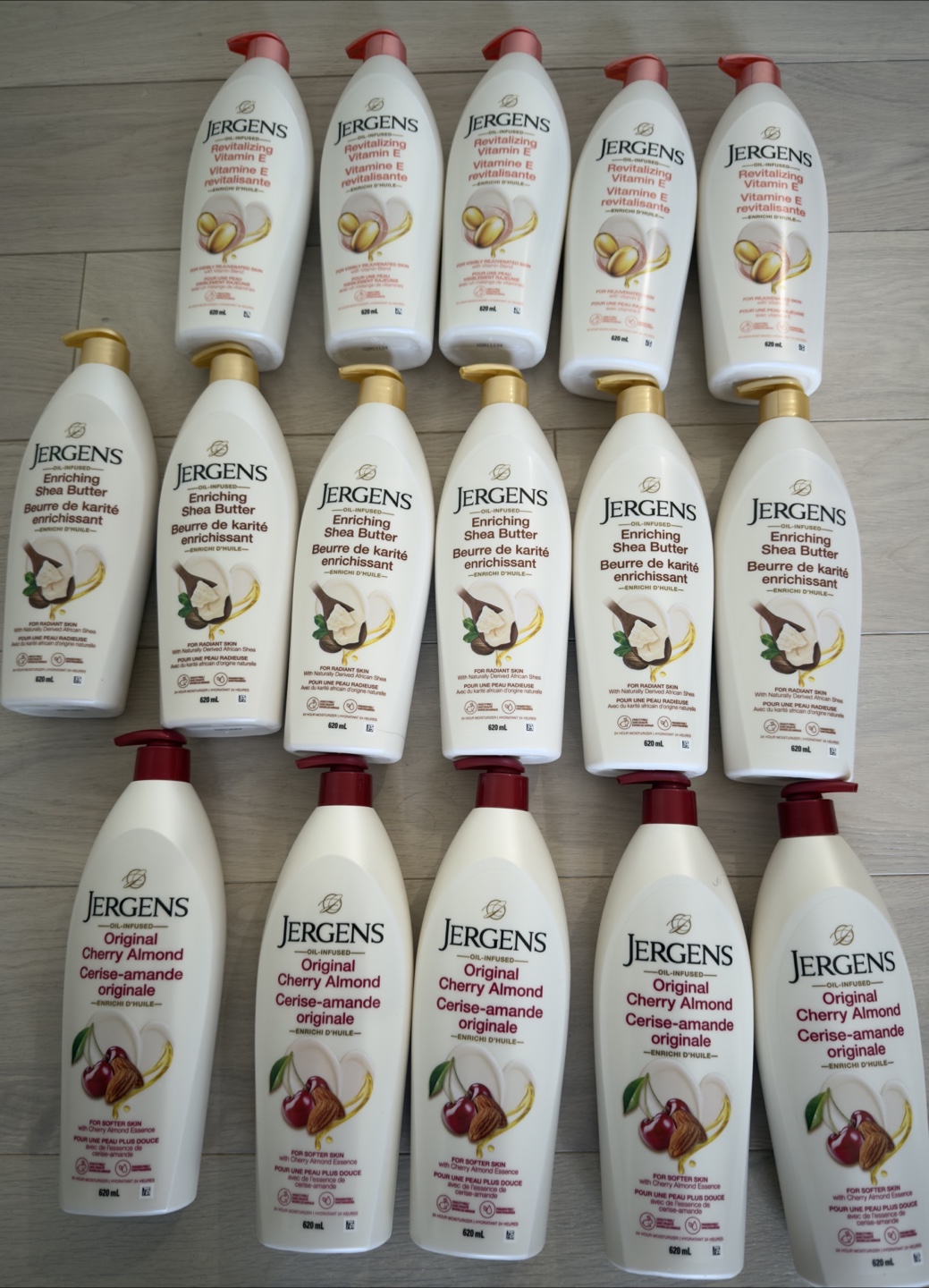 Jergens Lotion - Revitalizing Vitamin E & Enriching Shea Butter