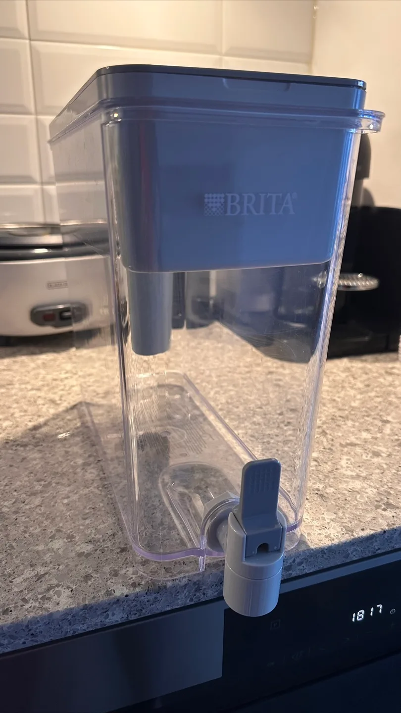 BRITA 27 Cup Water Dispenser thumbnail