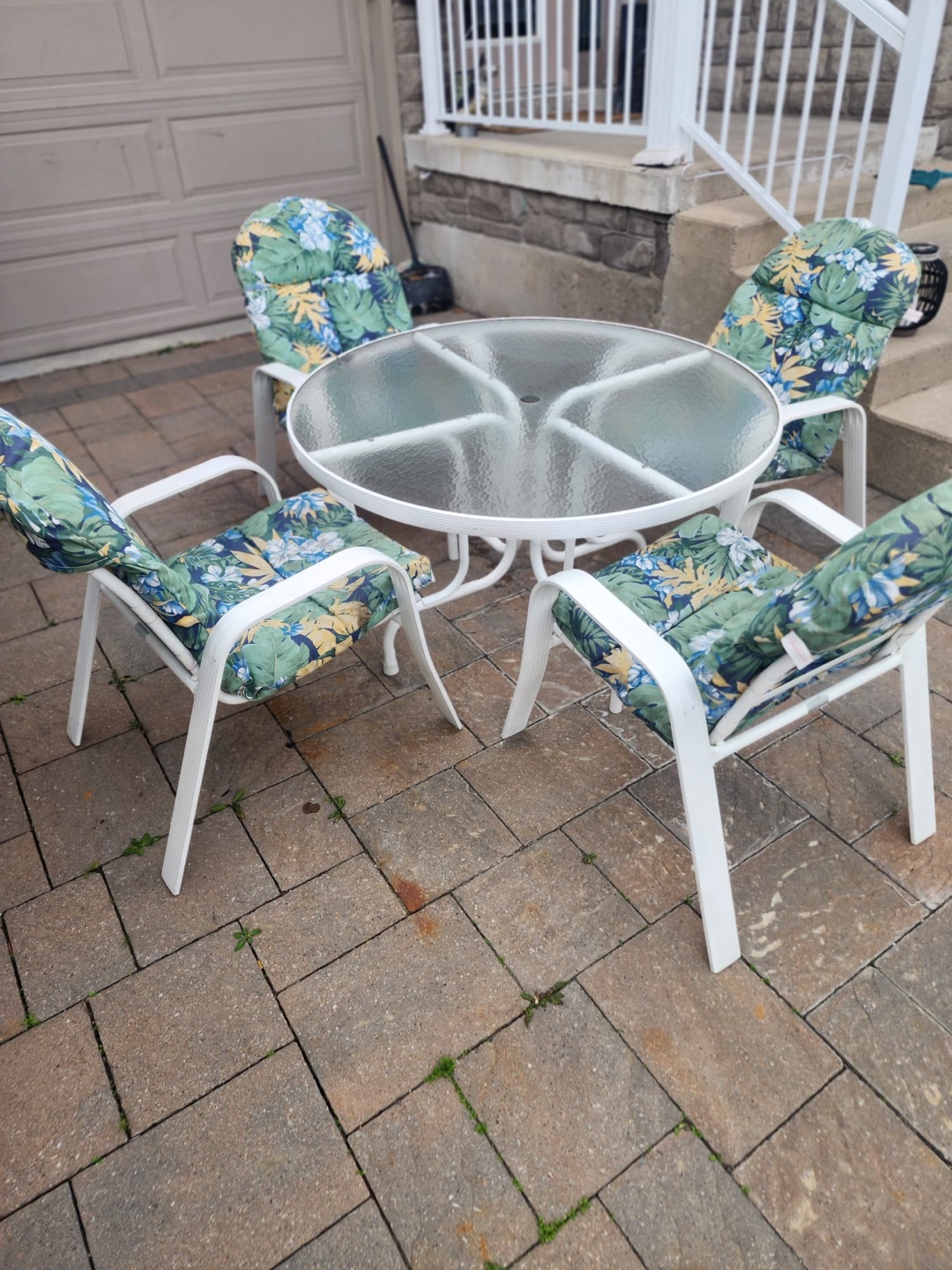 Conversation patio set $100 firm - photo 2