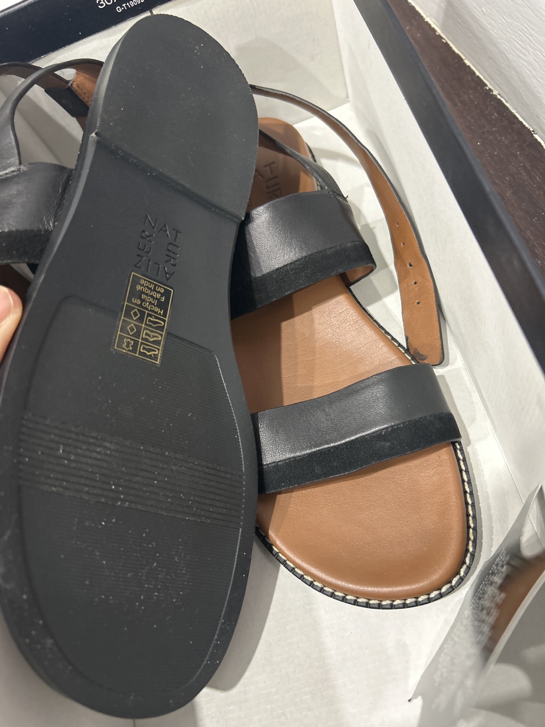 Naturalizer Women's Kelslie Black Leather Sandals - Size 6M - photo 2