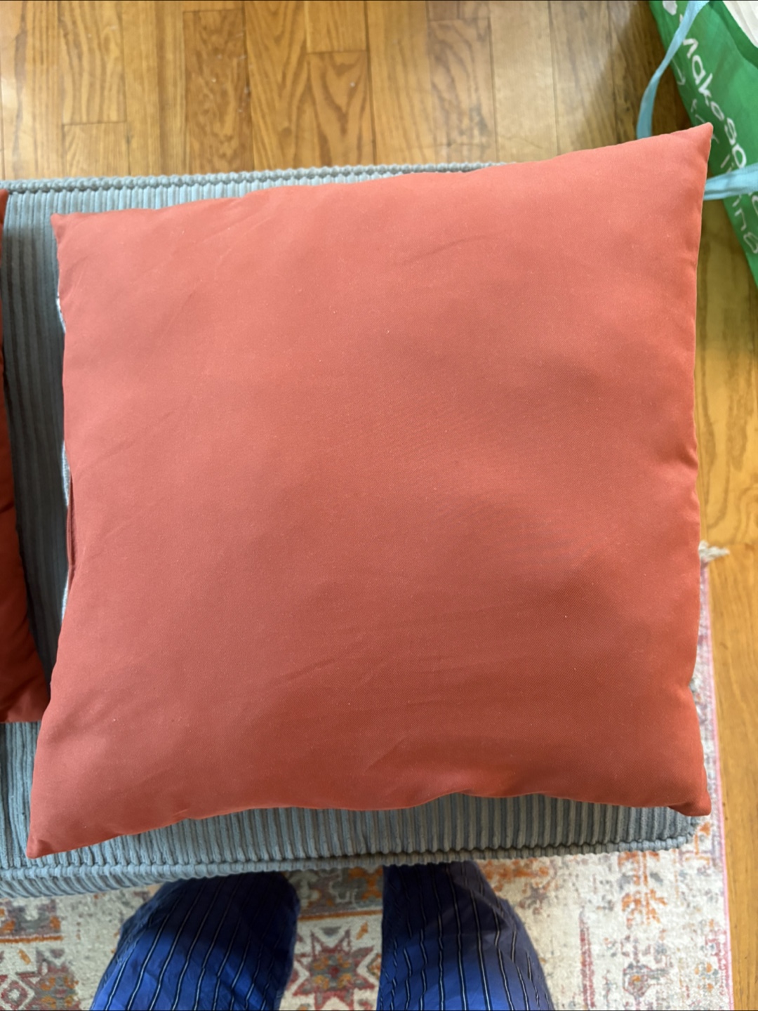 Set of 5 Decorative Throw Pillows - photo 3