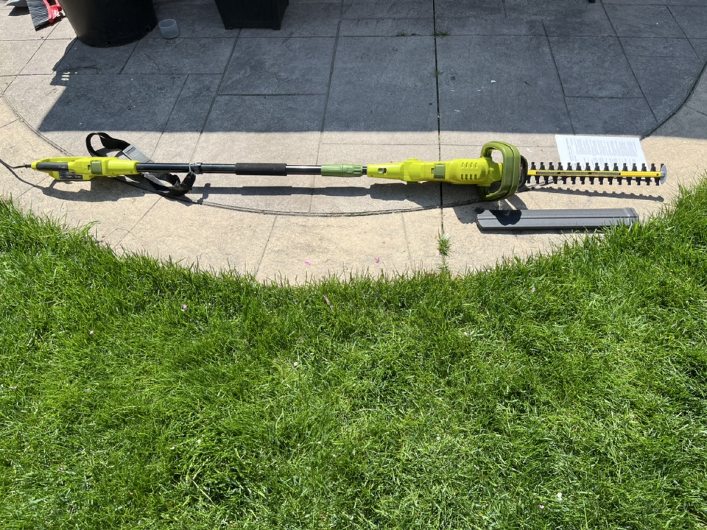 Sunjoe 19-inch Electric Pole Hedge Trimmer