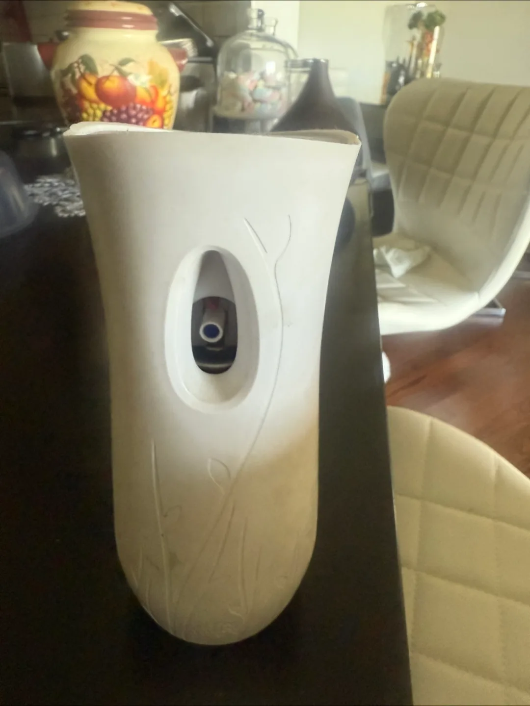 Automatic Air Freshener Dispenser 🏒 image indicator(2)