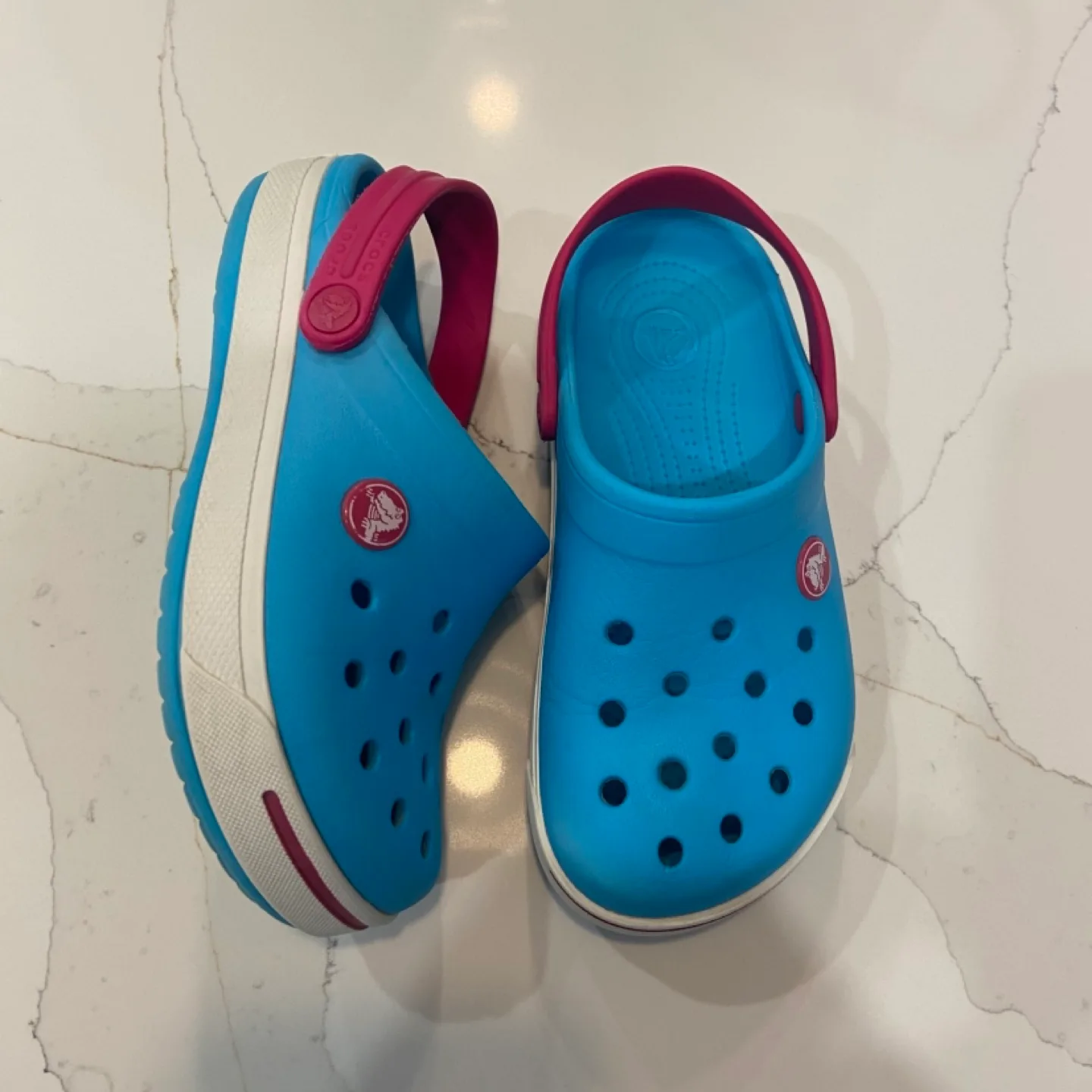 C12/13 kids Crocs thumbnail