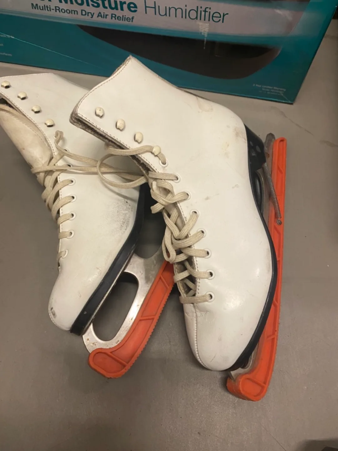 White Figure Skates thumbnail