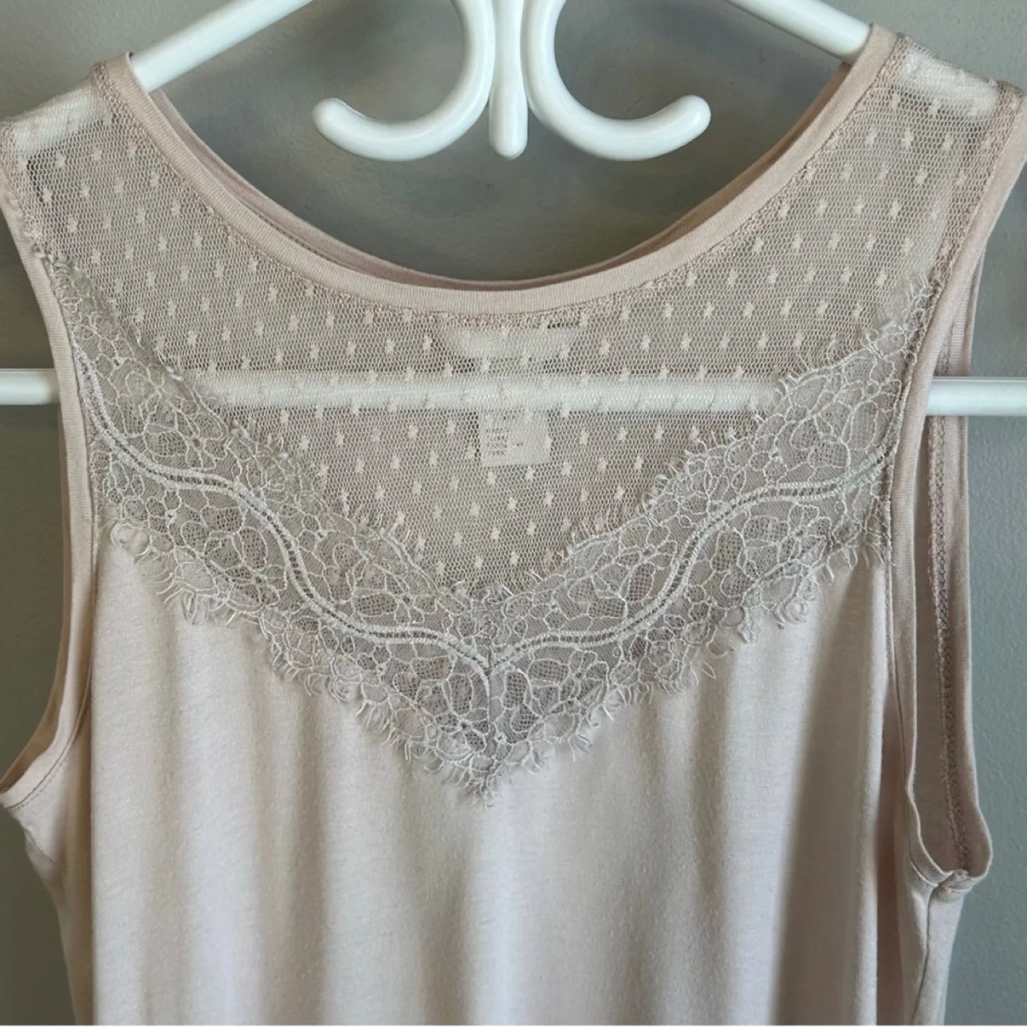 H and M High Neck Sleeveless Top with Lace Insert Womens Size XS image indicator(2)