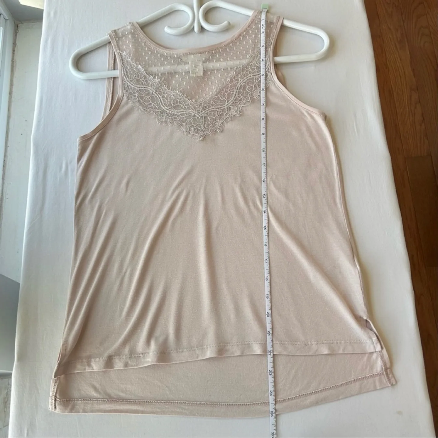 H and M High Neck Sleeveless Top with Lace Insert Womens Size XS image indicator(9)