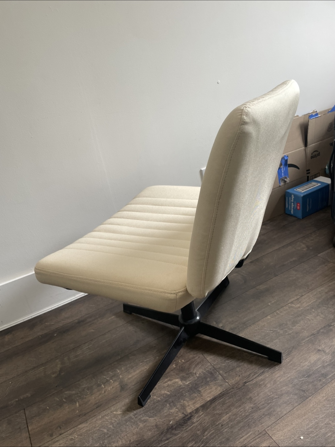 $10 chair - photo 2