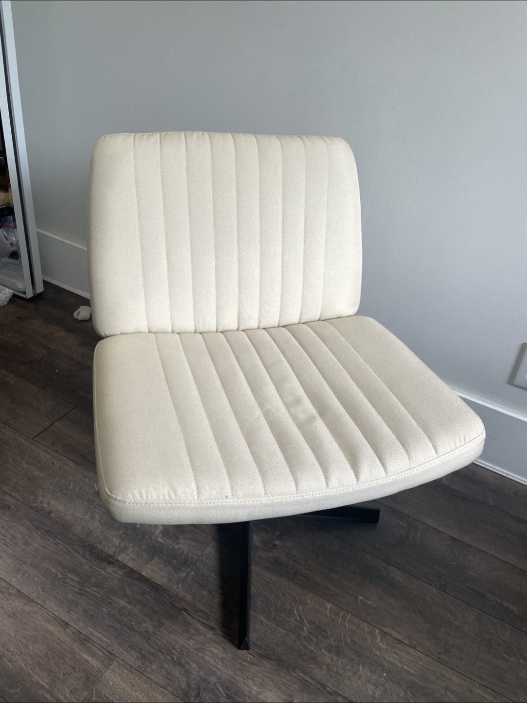 $10 chair - photo 3