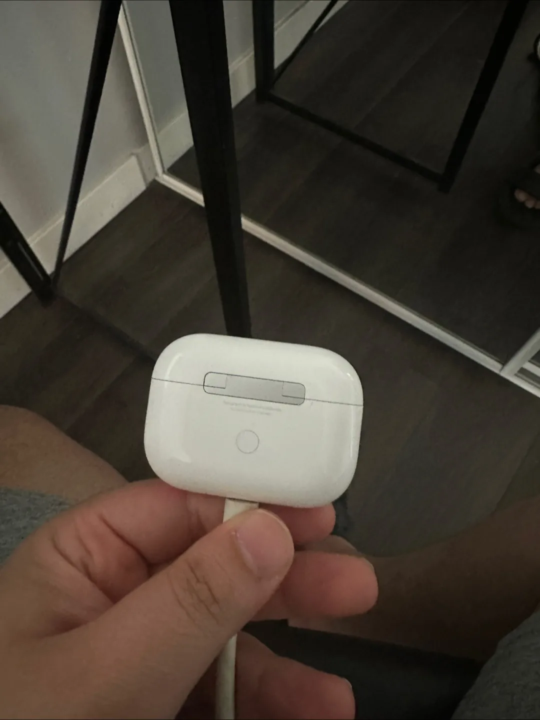 Apple AirPods pro image indicator(3)