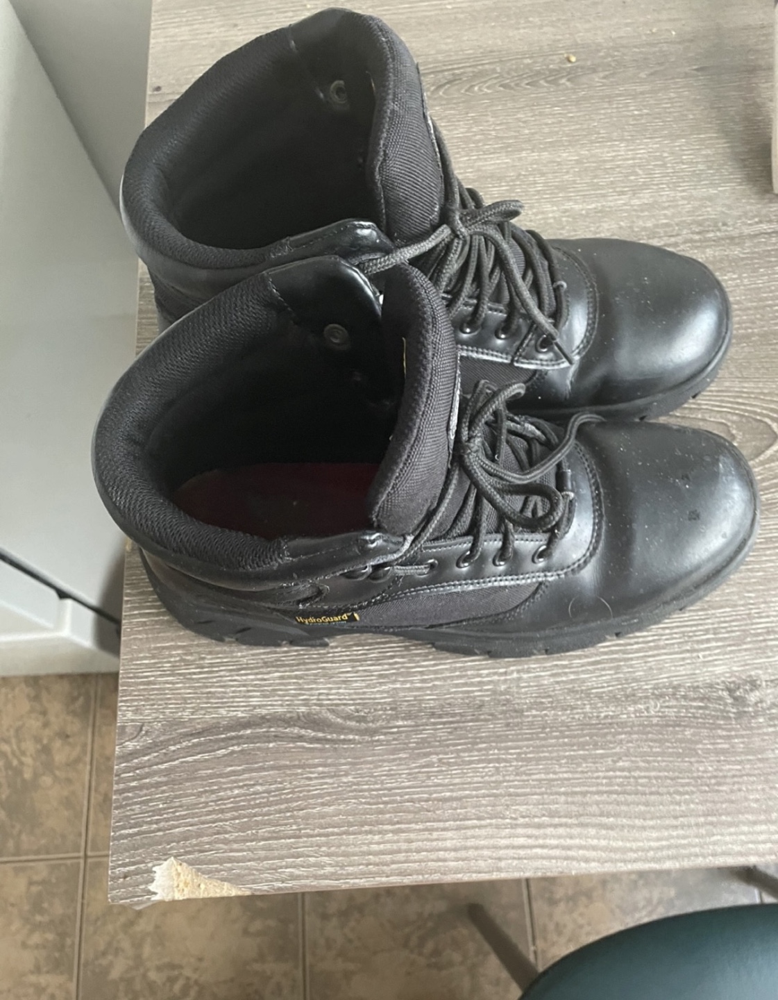 Sketchers boots size 10