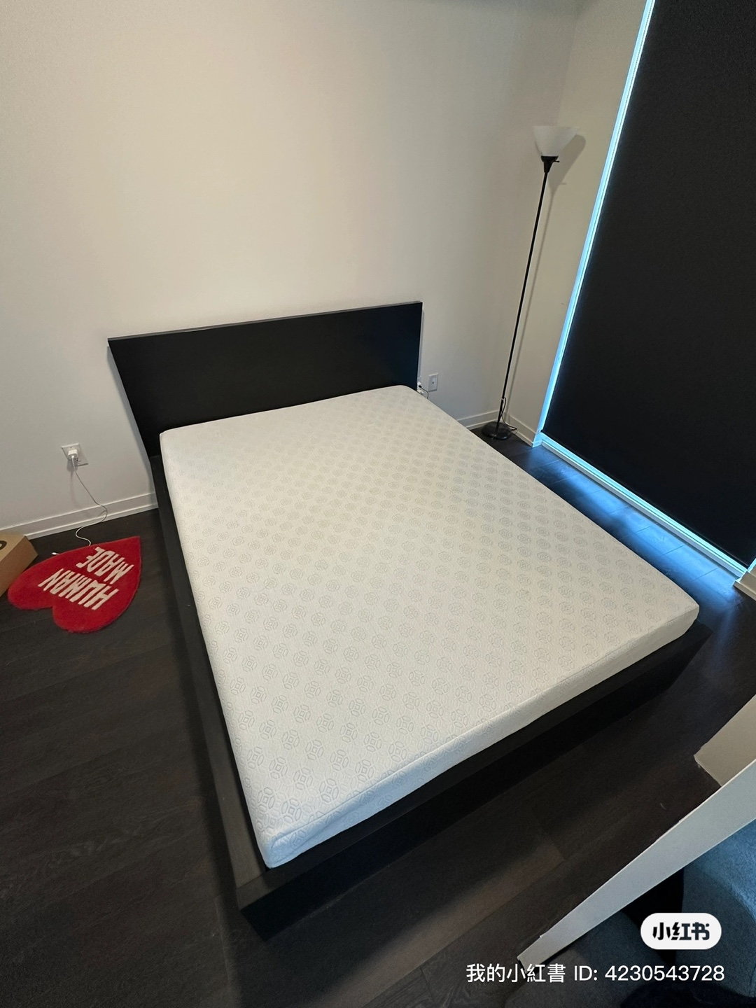 Queen Mattress and bed frame with storage drawers - photo 2