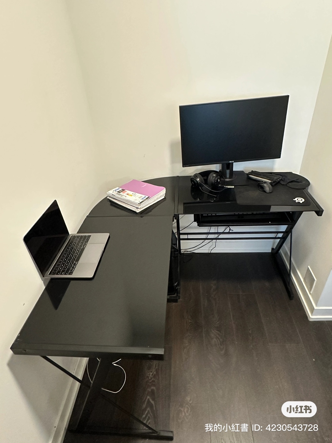 Black Corner Computer Desk with Keyboard Tray