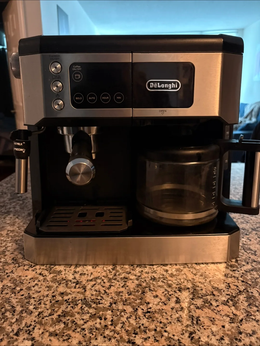DeLonghi Espresso Machine and Coffee Maker Combo image indicator(2)