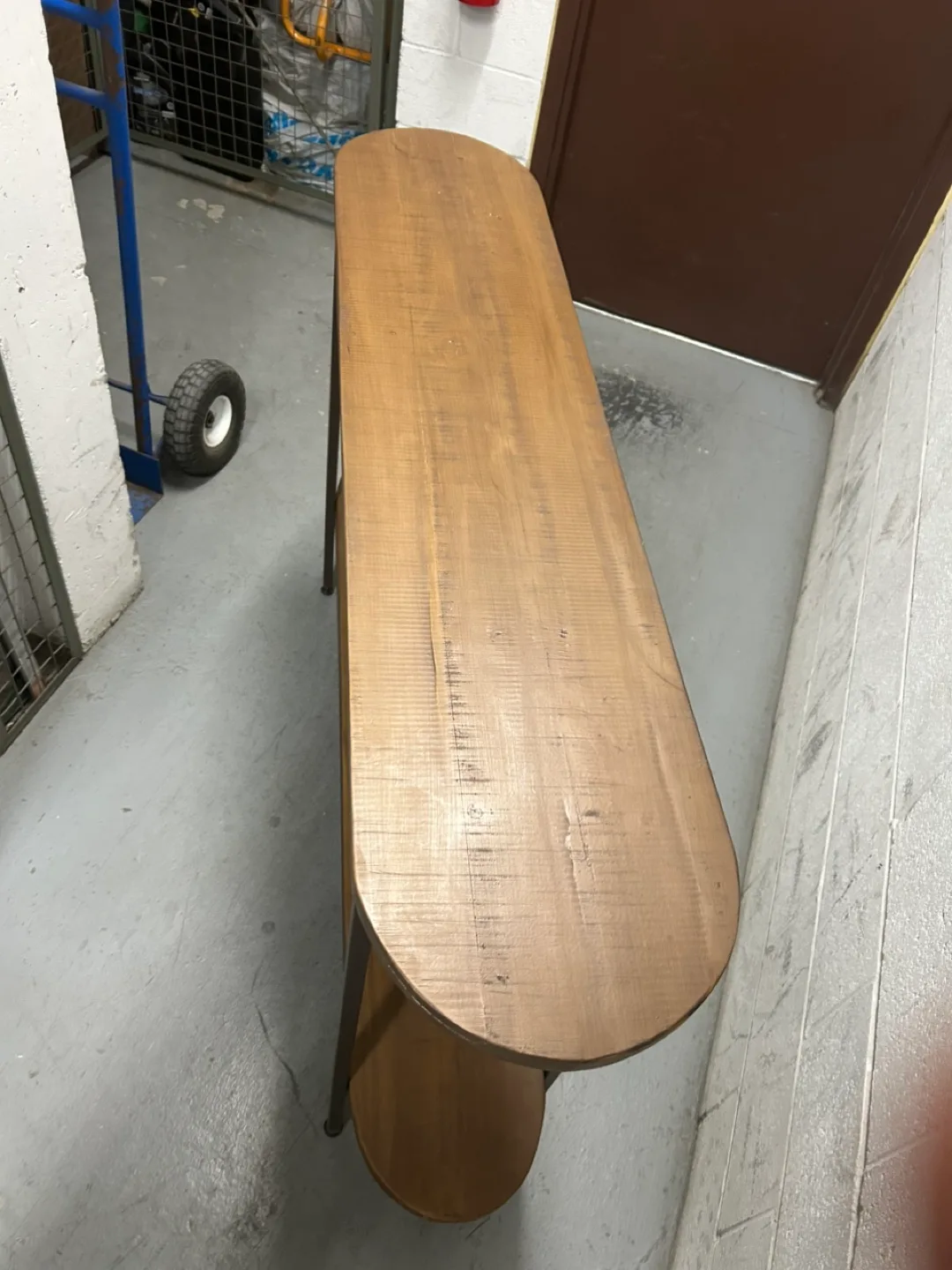 Side entrance table thumbnail