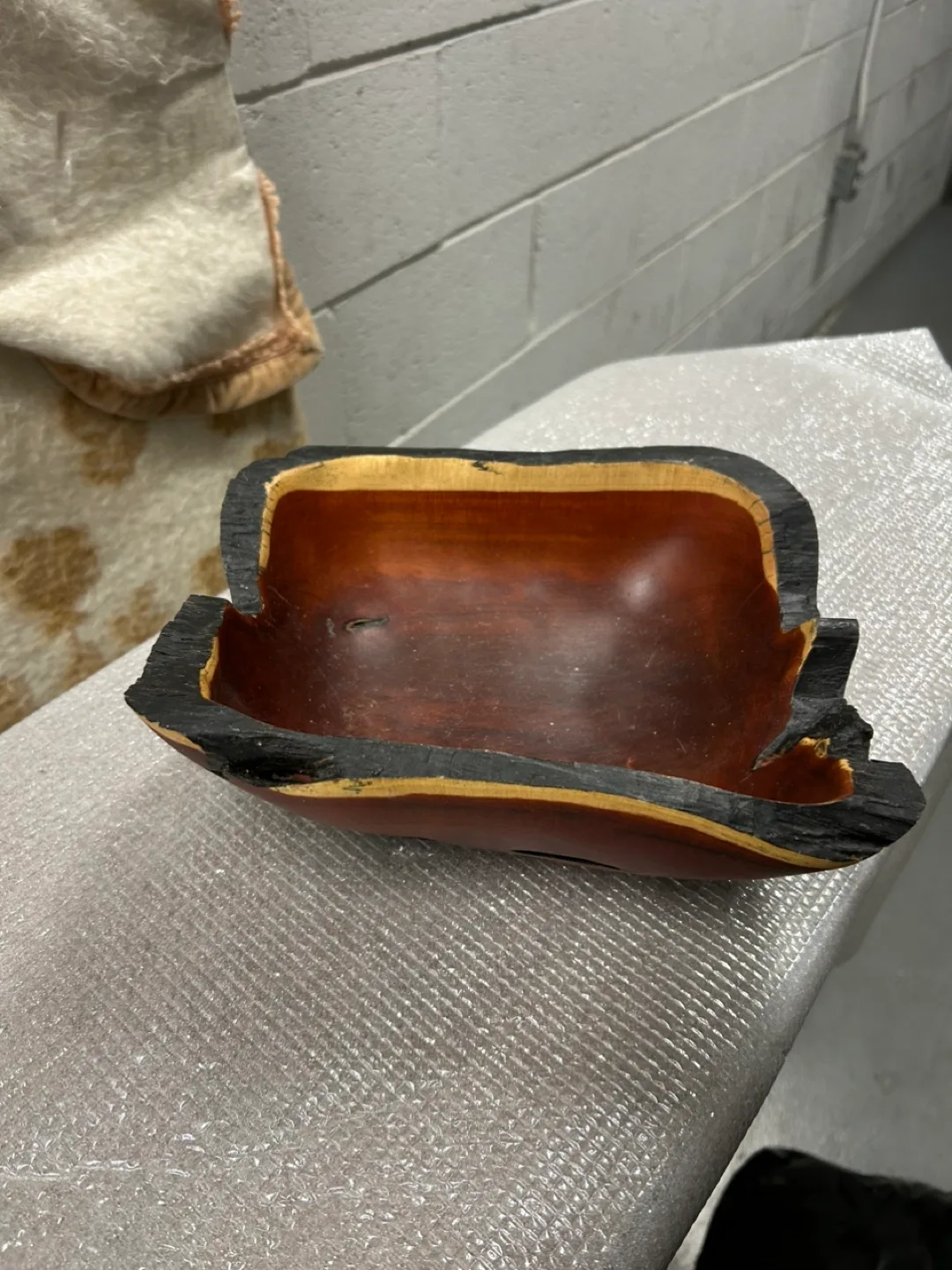 Rustic Wooden Bowl image indicator(2)