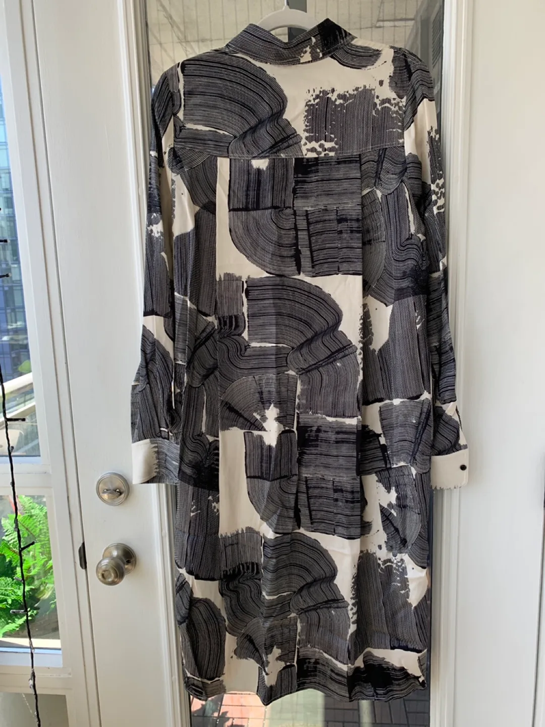 H&M Studio A/W 2019 Abstract Print Midi Shirt Dress image indicator(4)