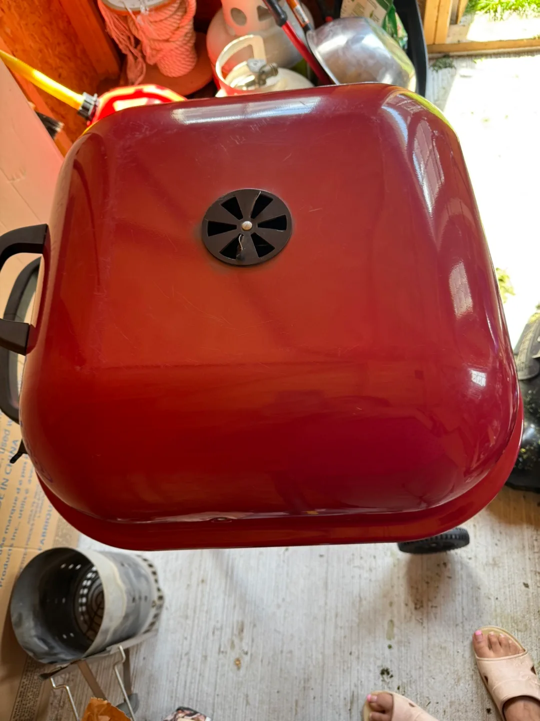 Red Kettle BBQ Grill thumbnail