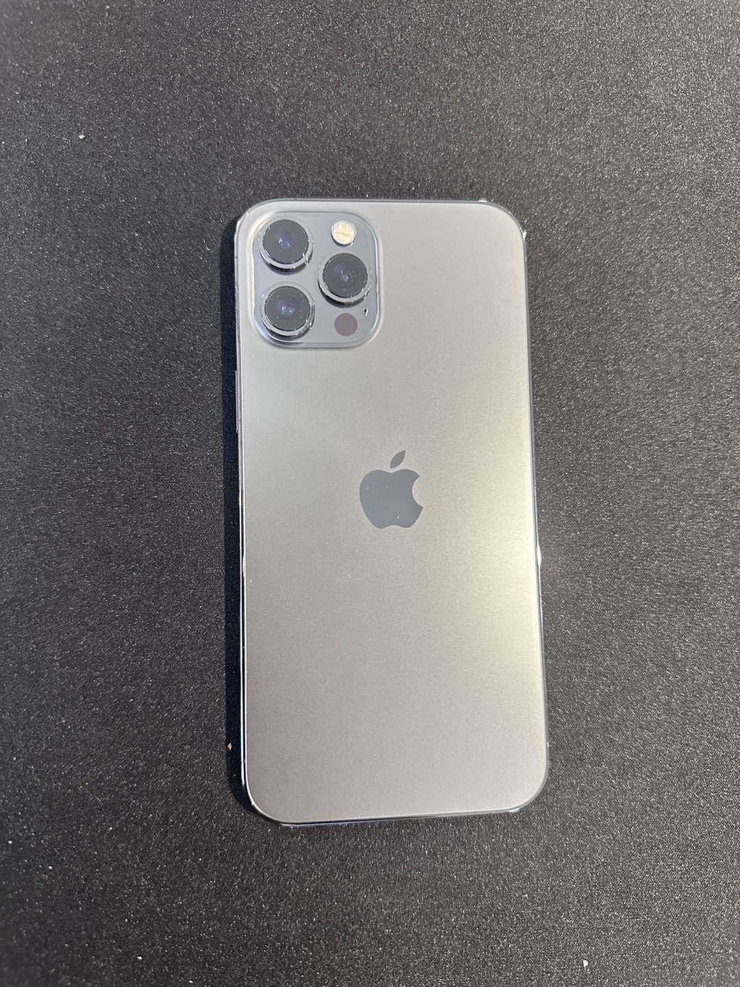 iPhone 12 Pro Max - graphite- Excellent Condition - photo 2