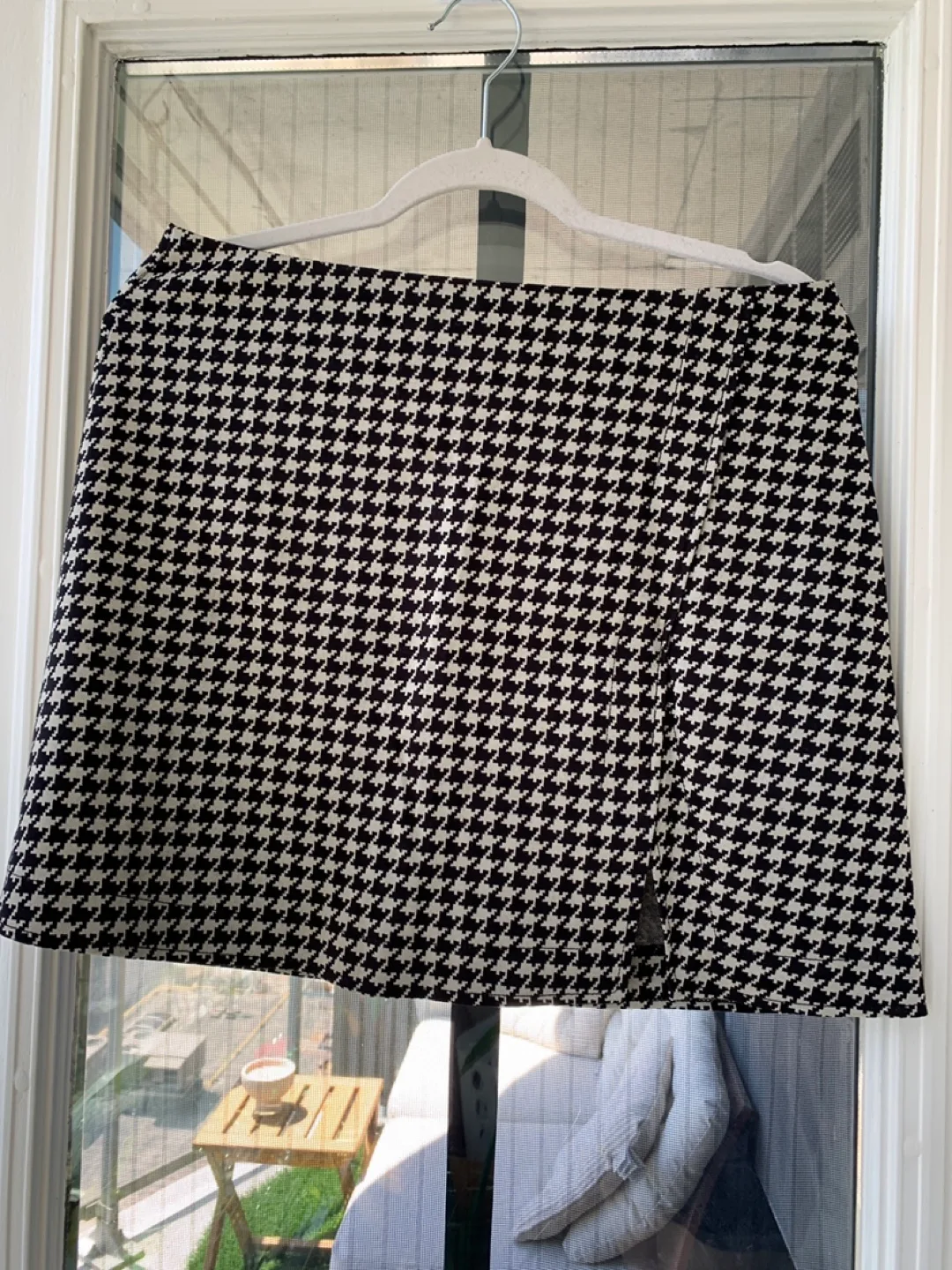 Black and White Houndstooth Mini Skirt thumbnail