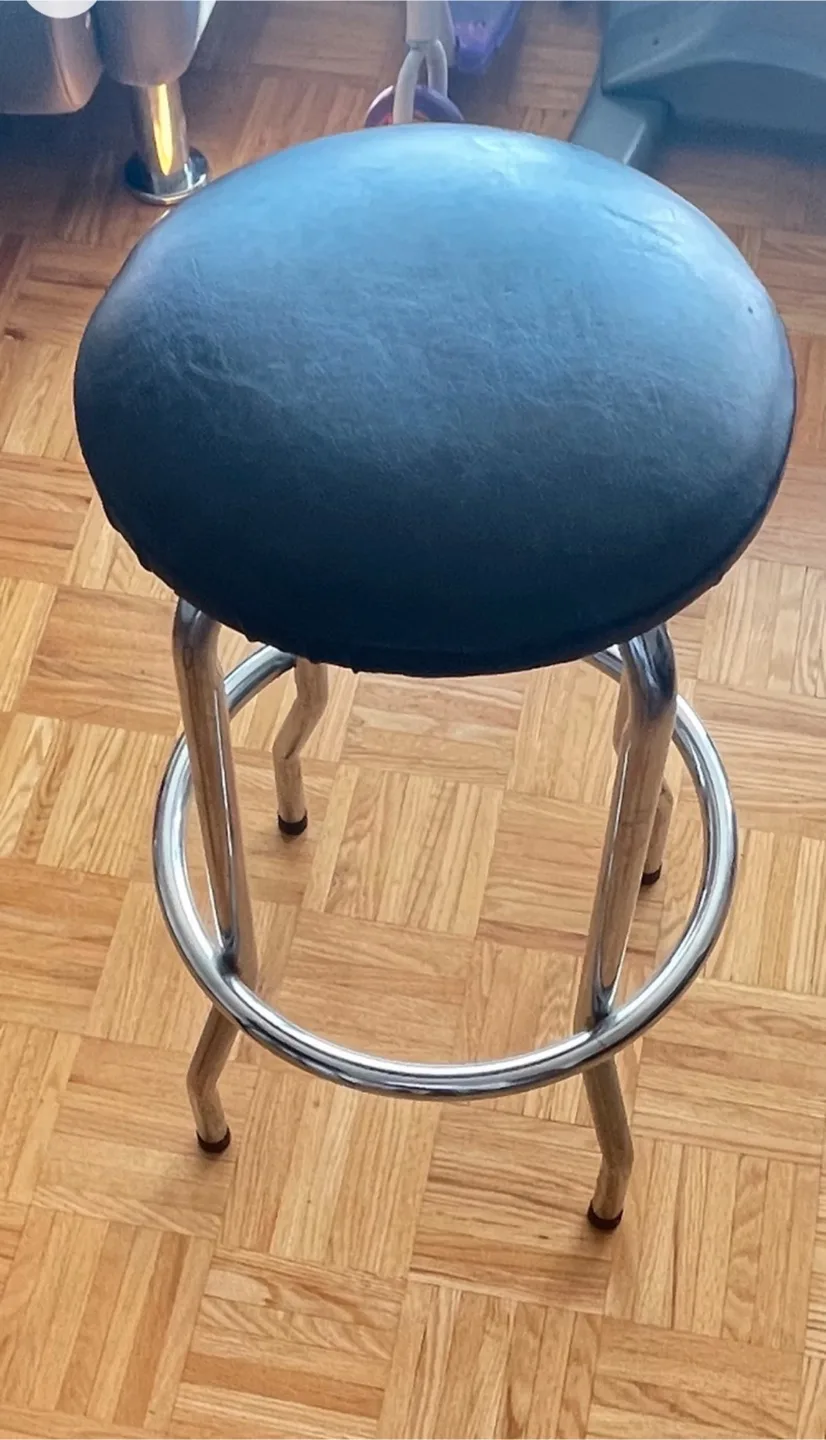 Chrome Bar Stool with Black Vinyl Seat thumbnail