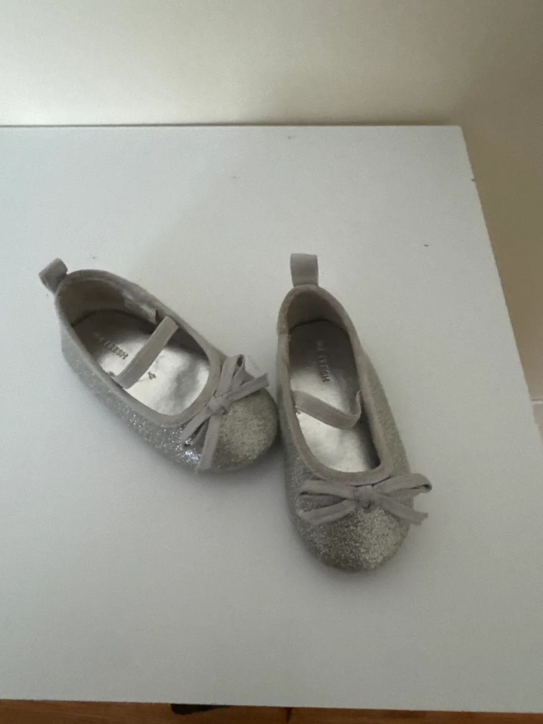 Silver Glitter Baby Girl Shoes Size 4 thumbnail