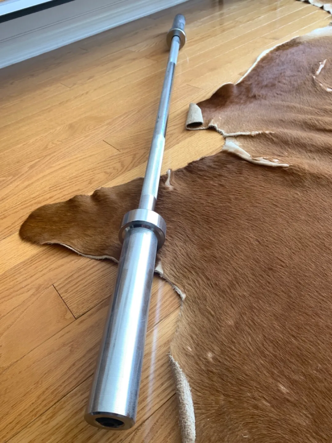 5’ 45 lbs - Olympic Weightlifting Bar image indicator(2)