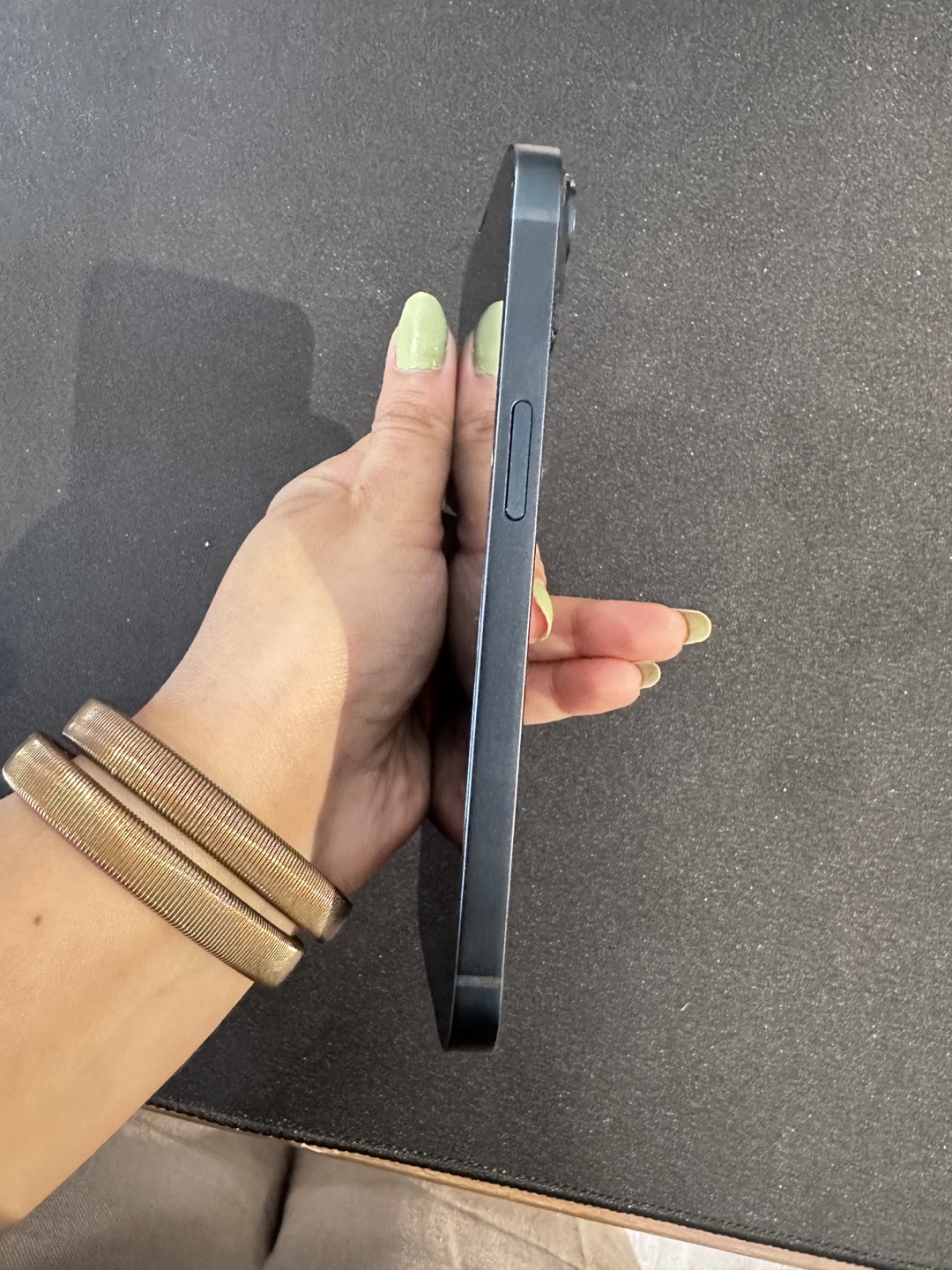 iPhone 14 Midnight 128GB - photo 3