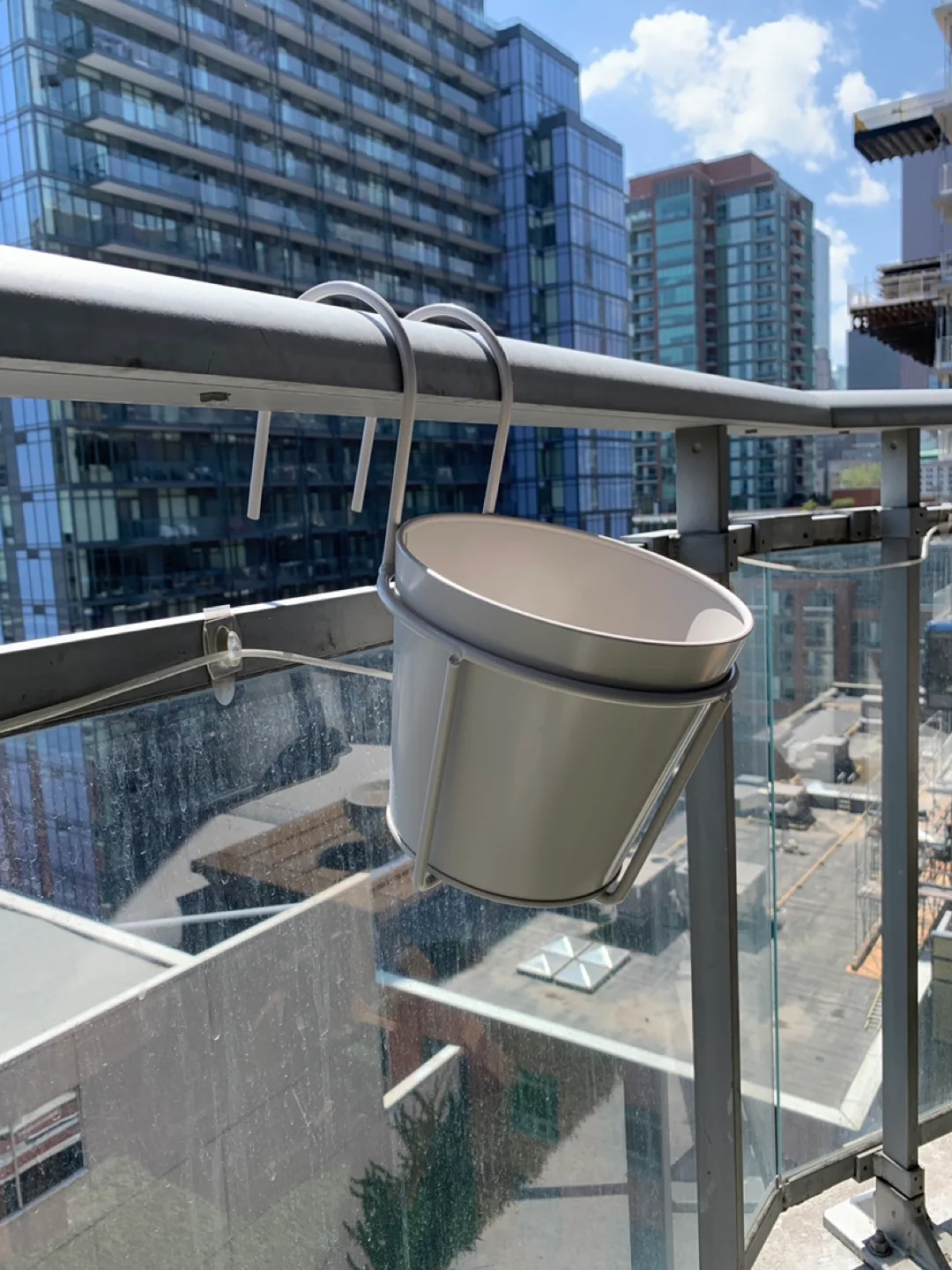 Grey Metal Hanging Planter thumbnail