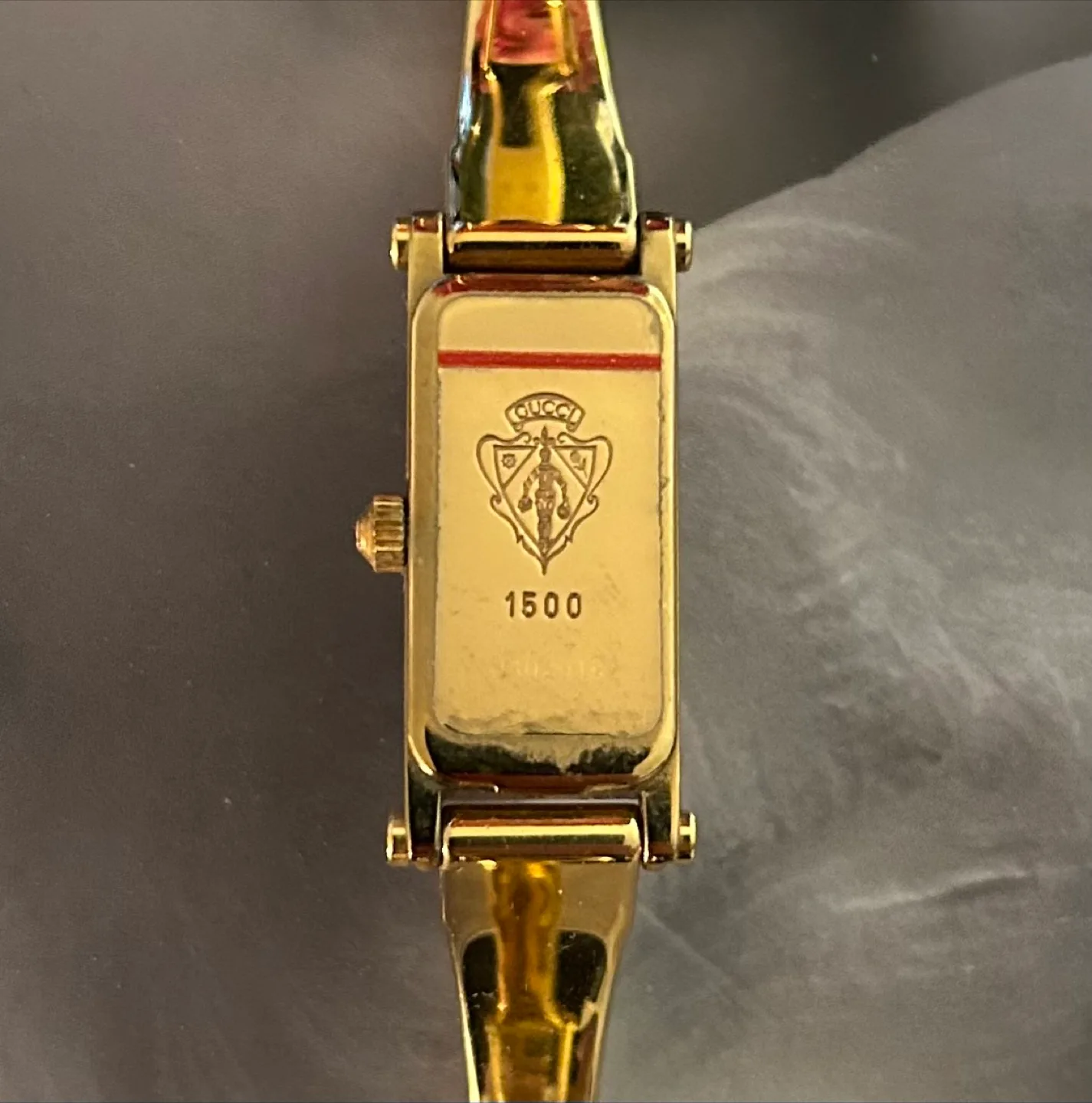 Vintage Gucci Women’s Watch, Gold-Plated, 1990s Swiss Quartz image indicator(8)