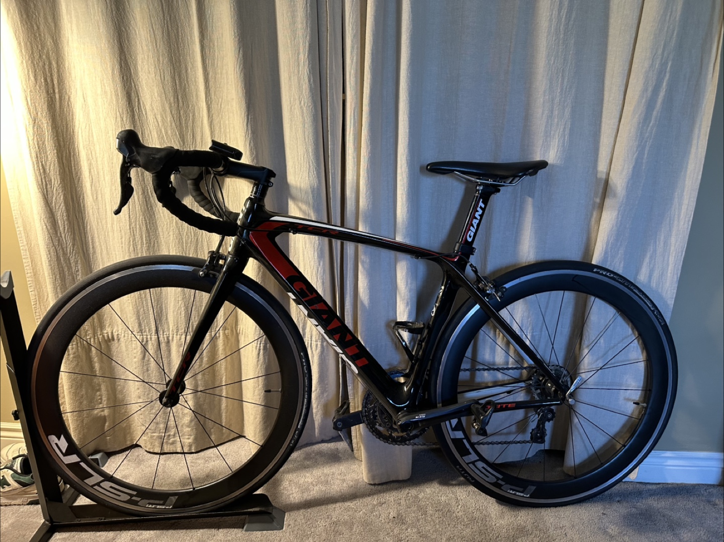 Giant TCR Advanced SL Road Bike