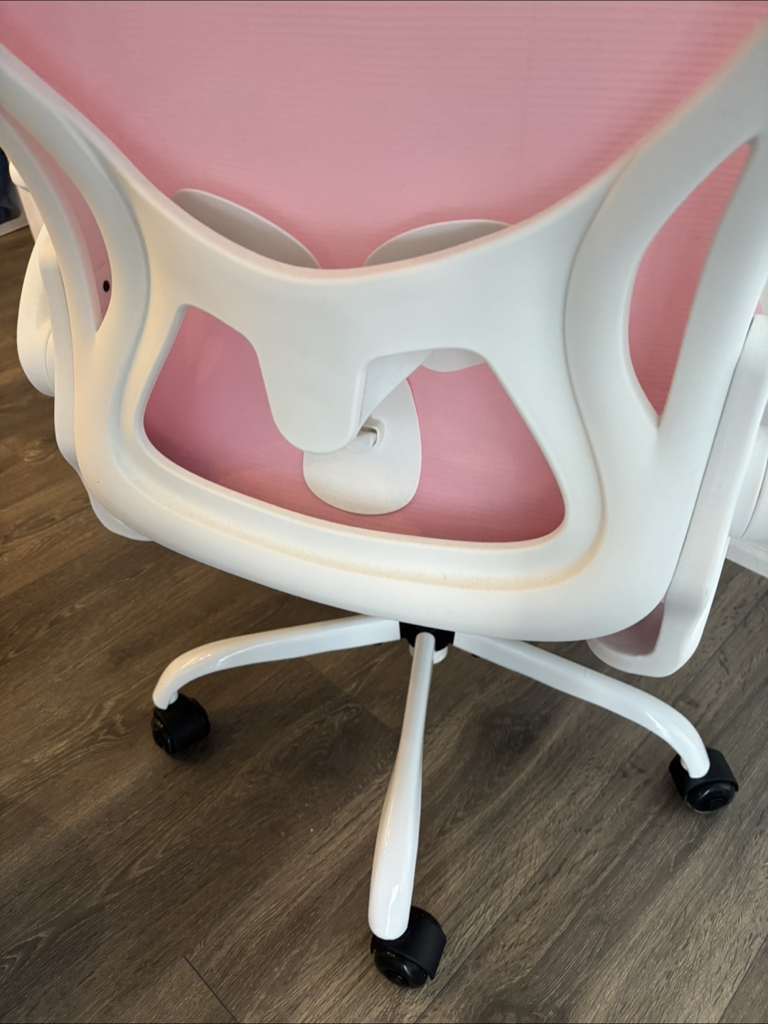Pink and White Office Chair (Assembled) - photo 2
