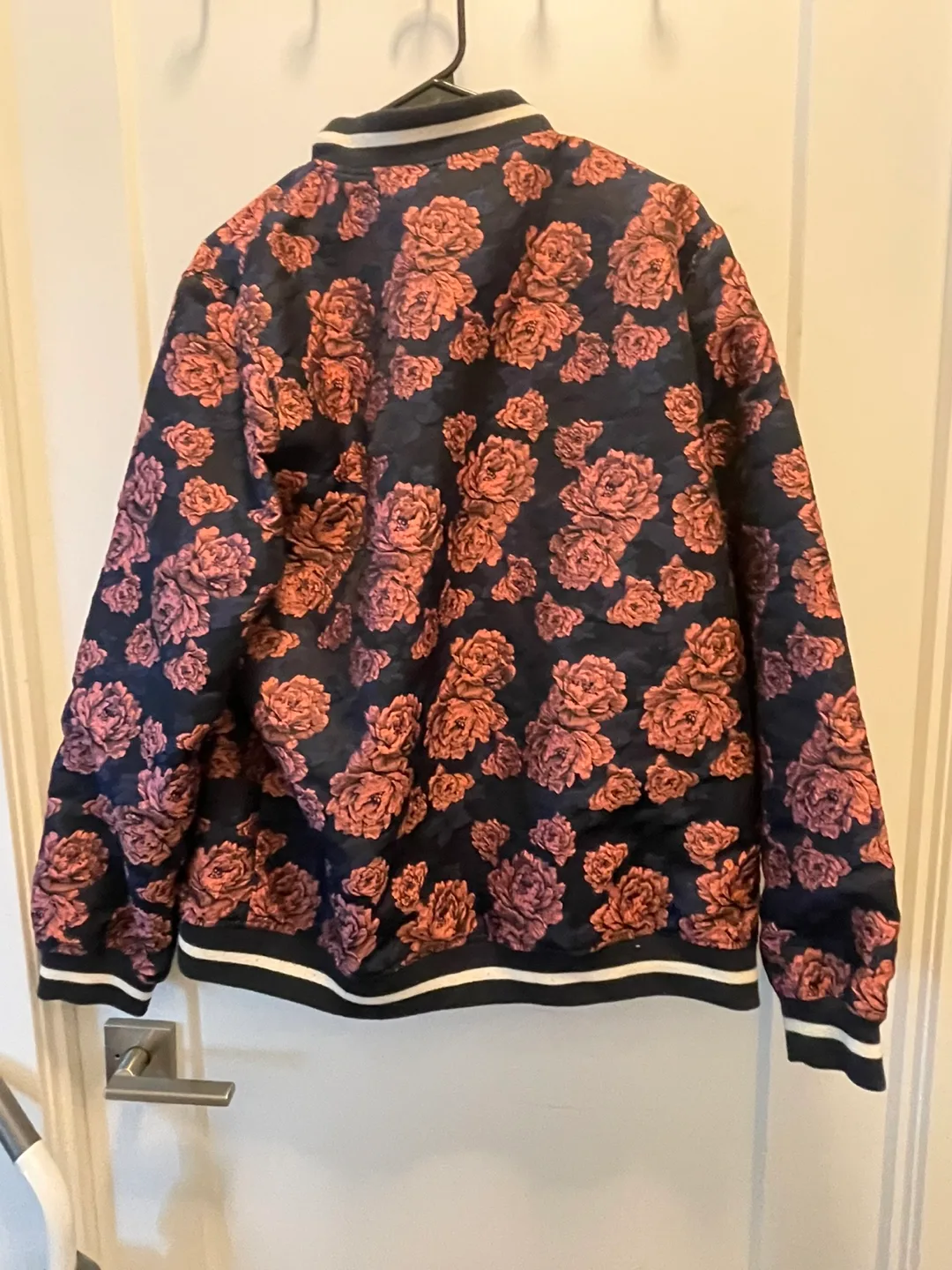 Frank & Oak Men’s Floral Bomber Jacket Size XL image indicator(3)