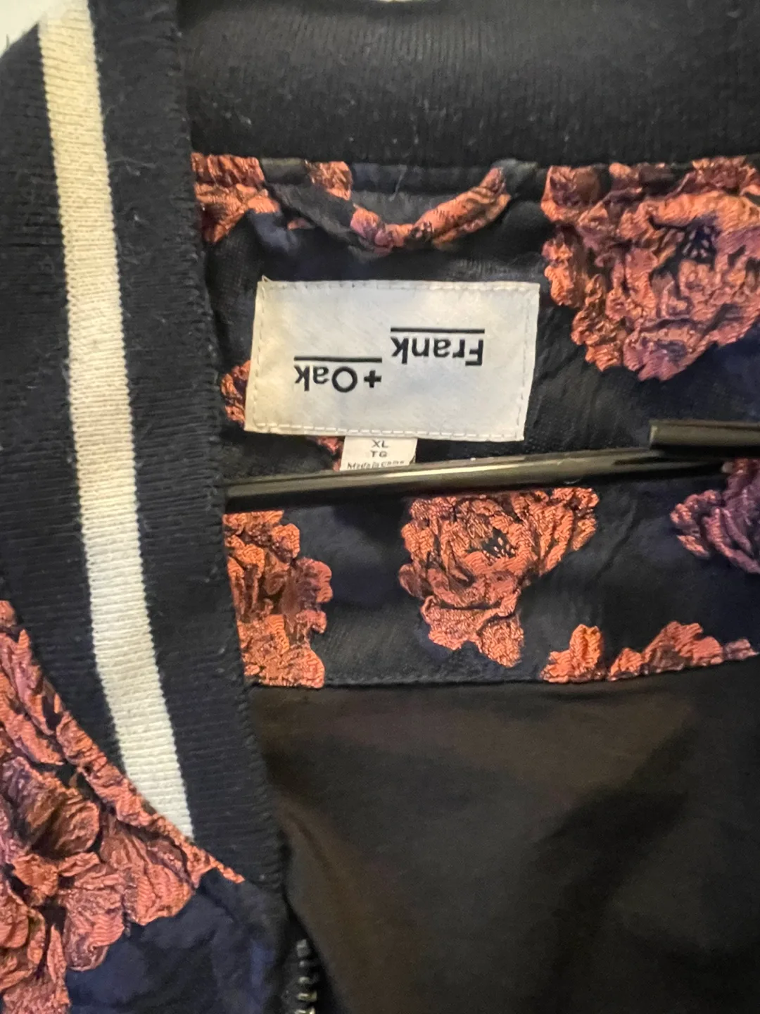 Frank & Oak Men’s Floral Bomber Jacket Size XL image indicator(6)