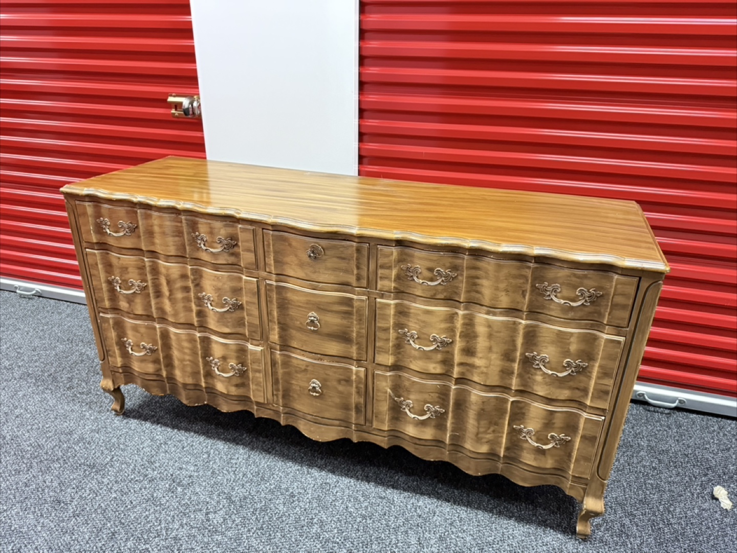 Vintage French Provincial Eight Drawer Dresser - photo 4