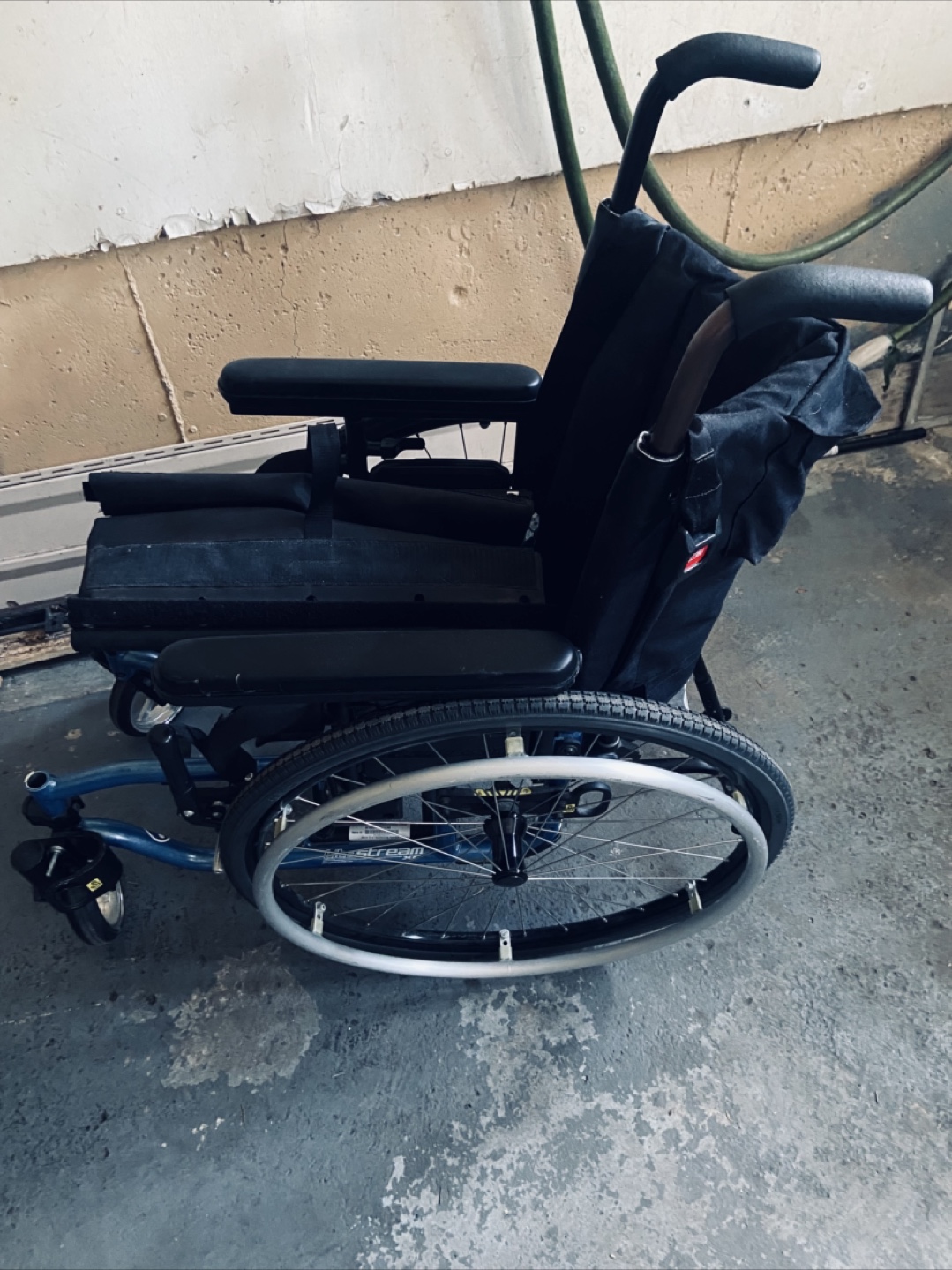 Wheel chair - photo 2