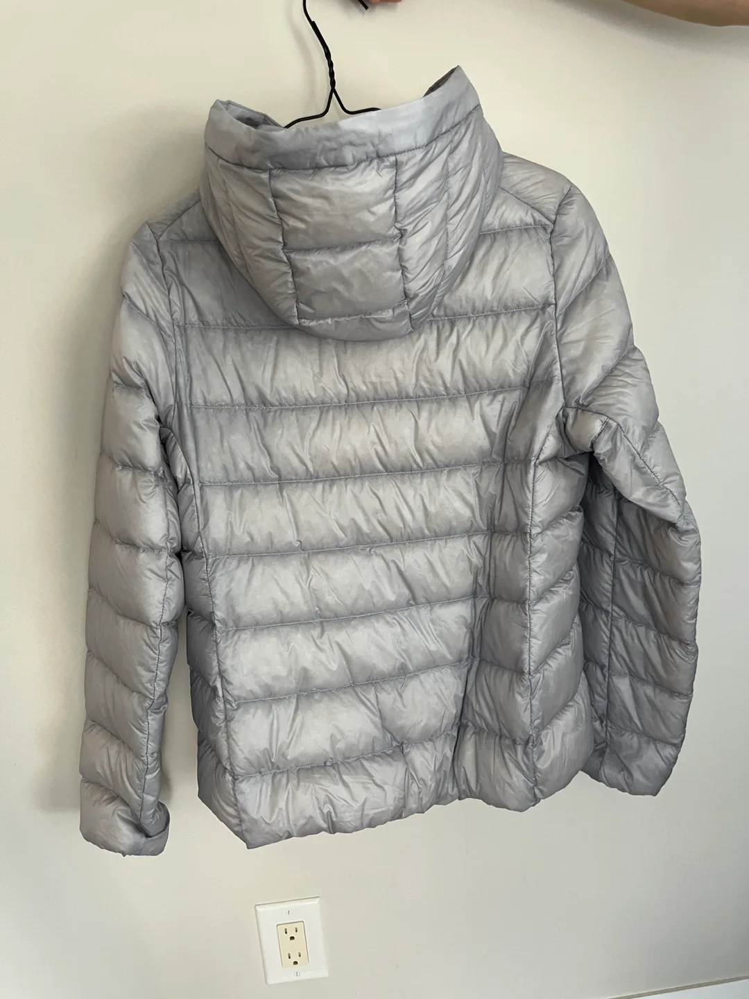Uniqlo Ultra Light Down Jacket - Grey image indicator(2)