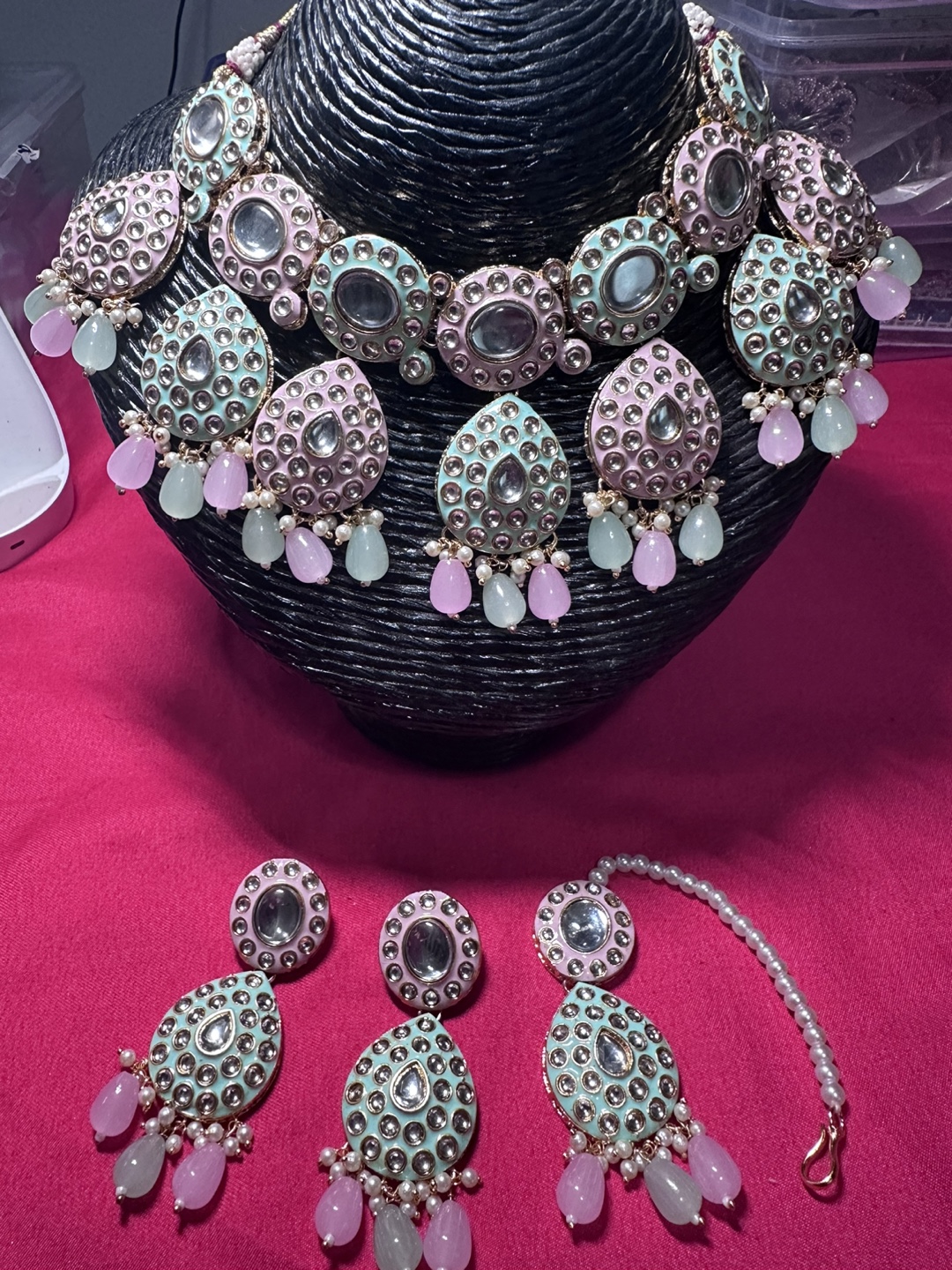 Stunning Mint and Pink Kundan Necklace Set