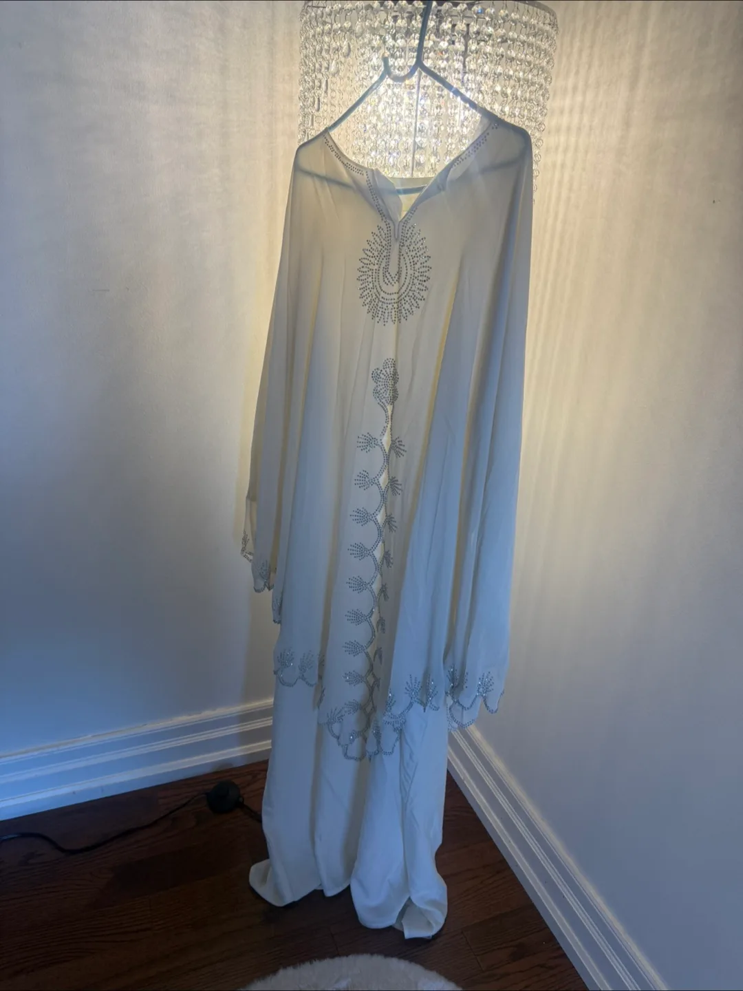 Elegant Off-White Beaded Kaftan 🏒 image indicator(2)