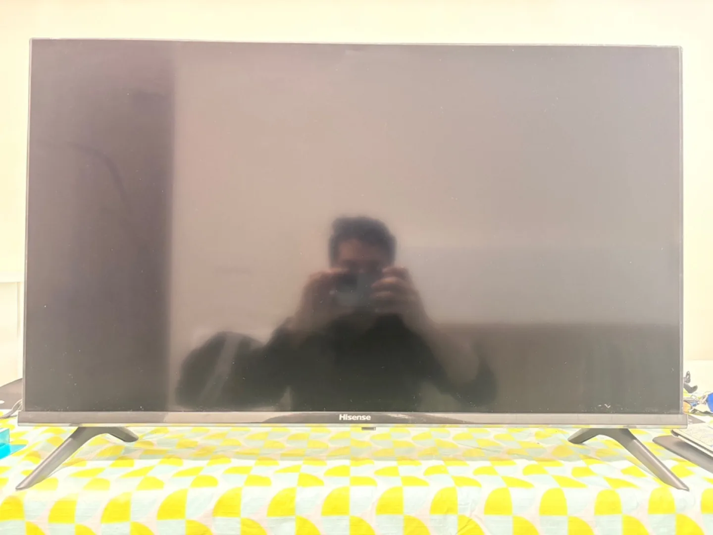 Hisense 32" Smart Full Array HD VIDAA TV with DTS TruSurround thumbnail