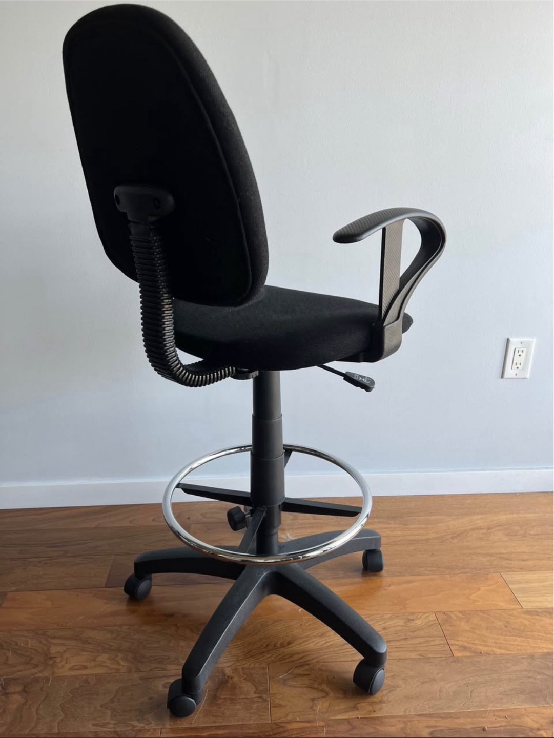 TALL office chair (extendable height)