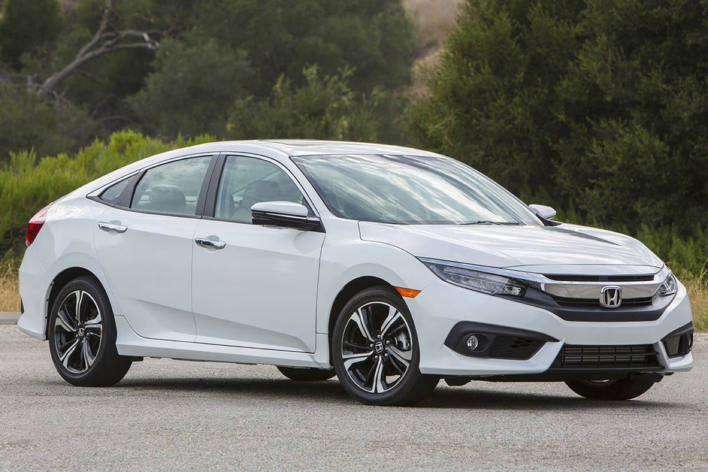 2016 Honda Civic Sedan - photo 2